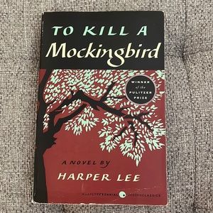 📣$5 Holla…Bundle 4+more $5 hollas and I’ll add $5.95 shipping before checkout.